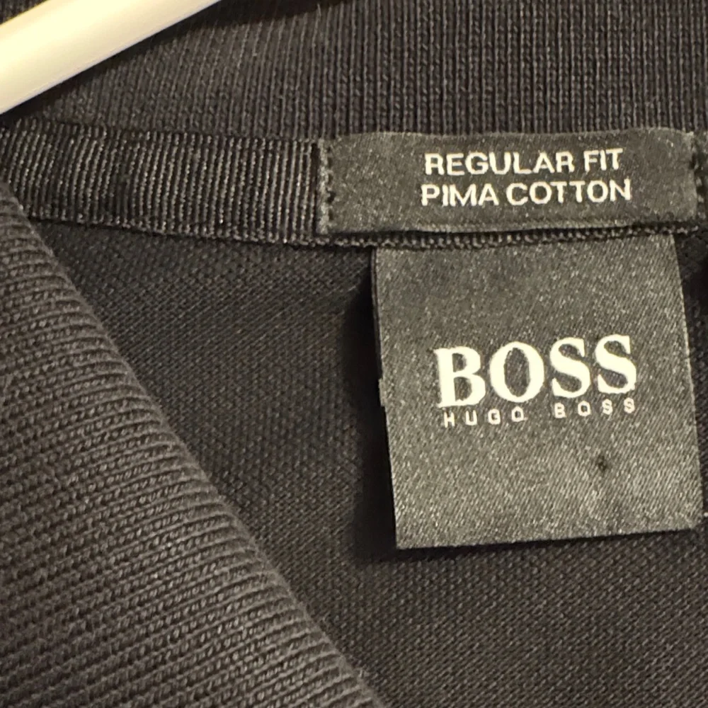 BOSS Black Men's Polo Shirt with Subtle Logo - Picture 7 of 7
